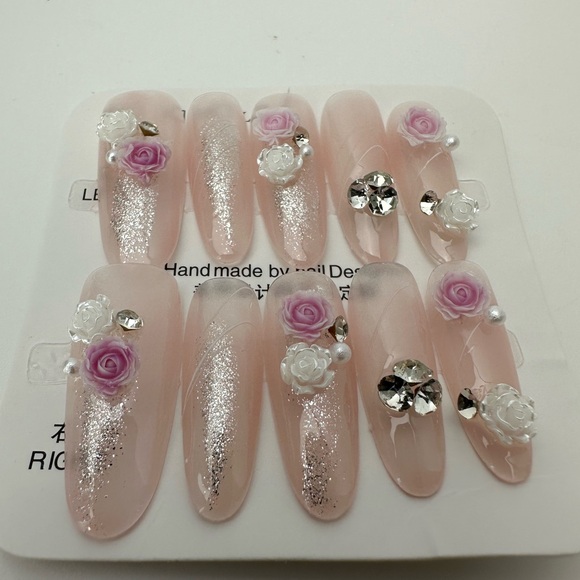 Handmade press on nails bundle of four sets size large - Picture 7 of 13